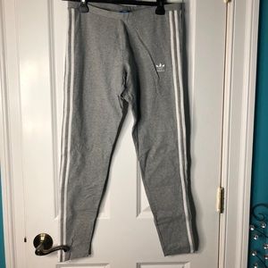 Adidas Originals women’s 3 stripped legging